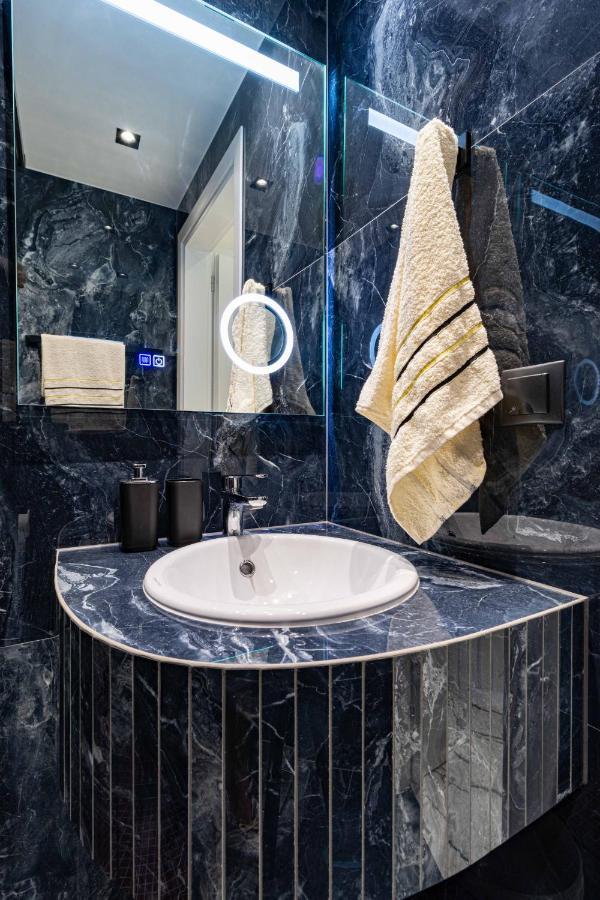 Sergio Luxury * Nea Poteidaia